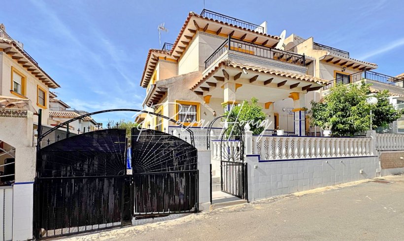 Maison de ville - A Vendre - Orihuela Costa - La Campana