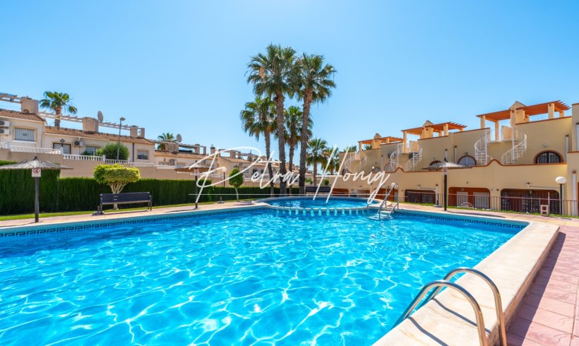 Maison de ville - A Vendre - Orihuela Costa - Villamartin
