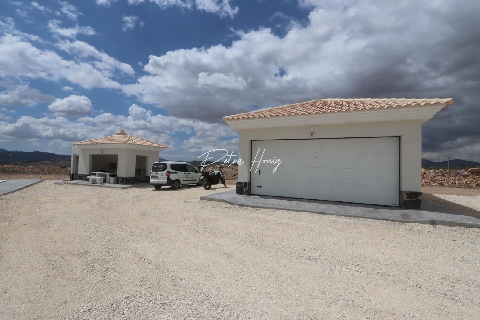 mpya - Villa - Other areas - Camino Del Prado