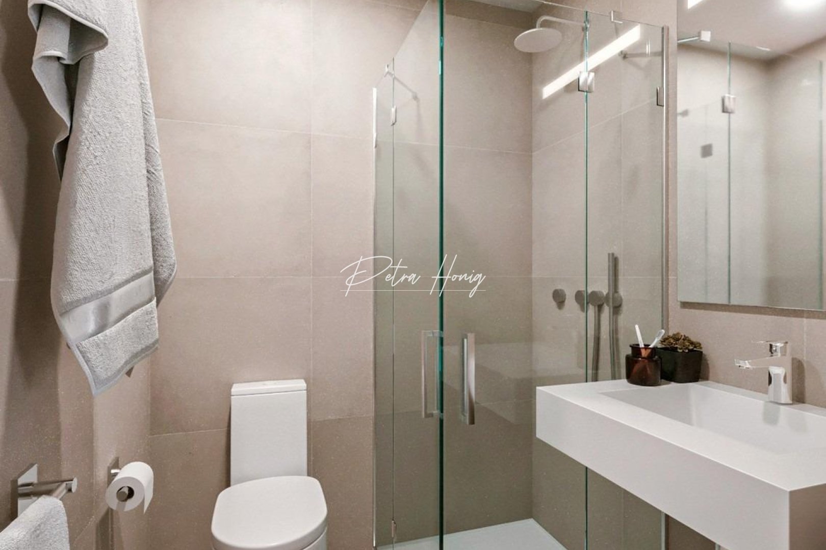 mpya - Villa - Other areas - La Pinilla