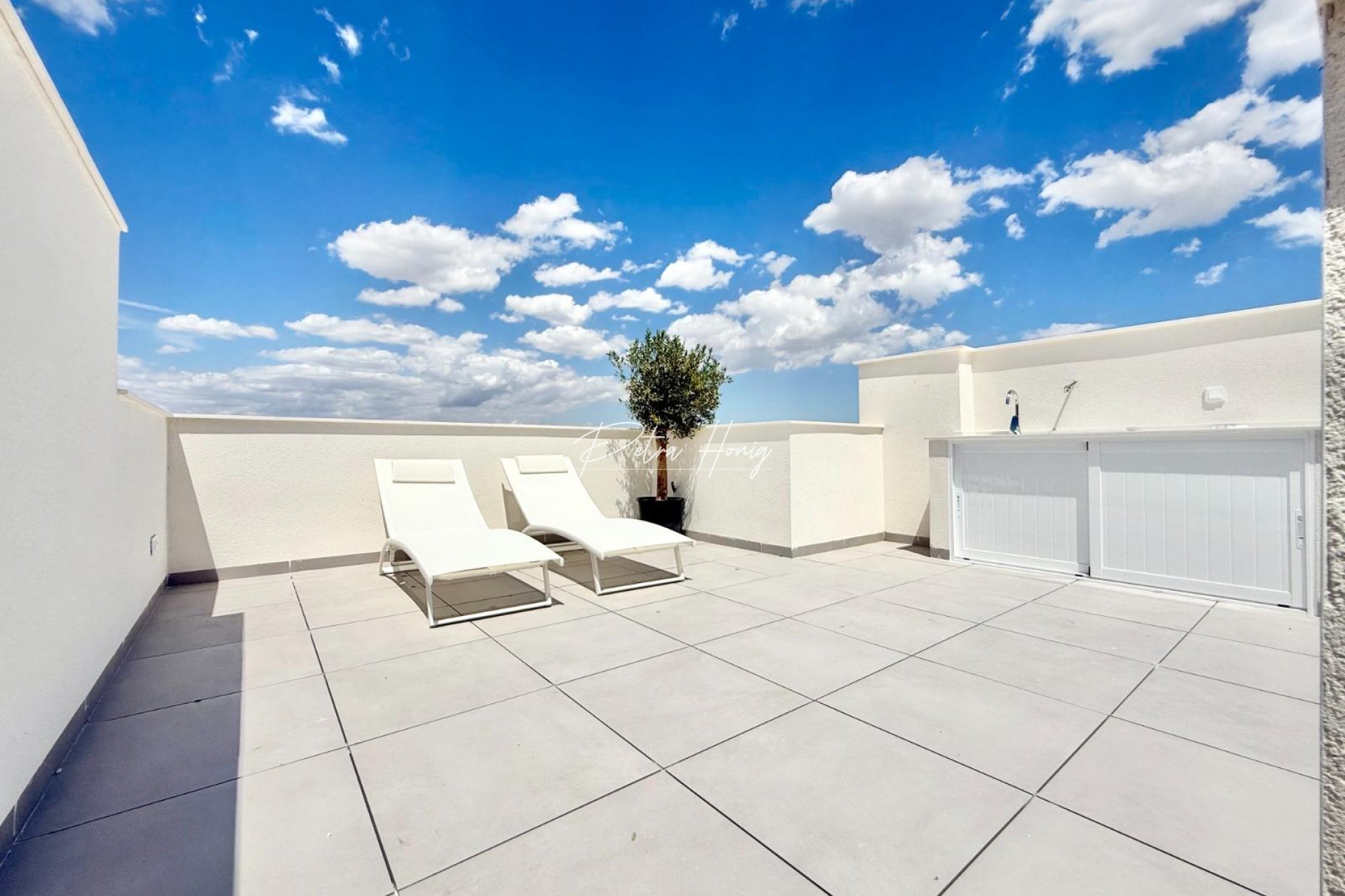 New build - Townhouse - Cox - San Fernando