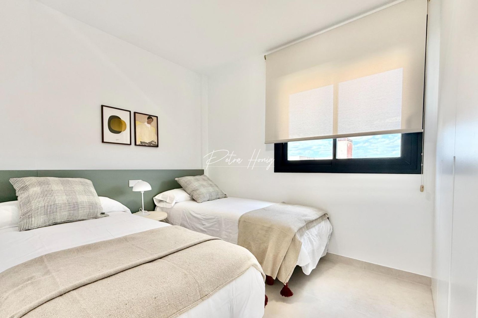New build - Townhouse - Cox - San Fernando