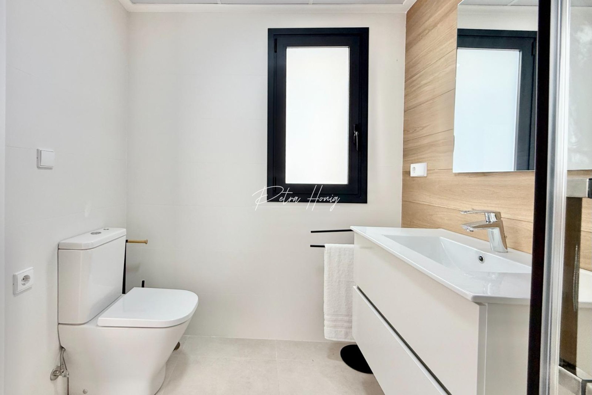 New build - Townhouse - Cox - San Fernando