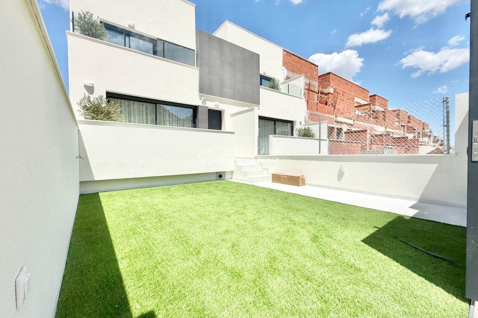 New build - Townhouse - Other areas - San Fernando