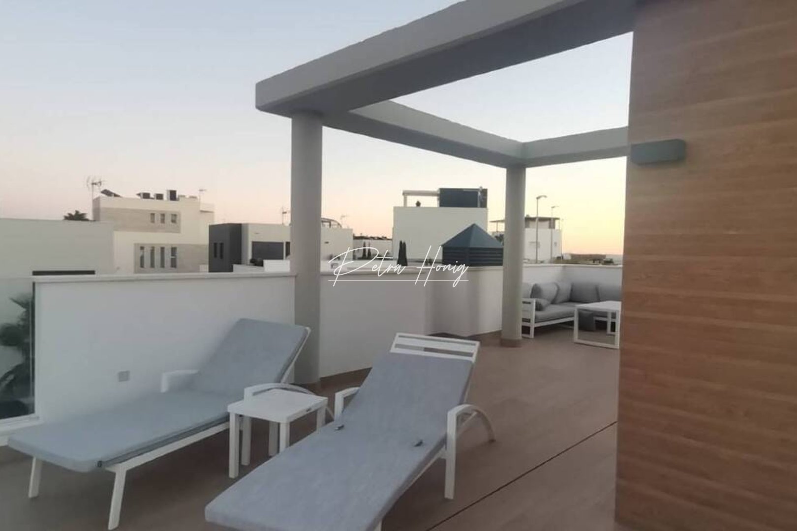 ny - Villa - Campoamor