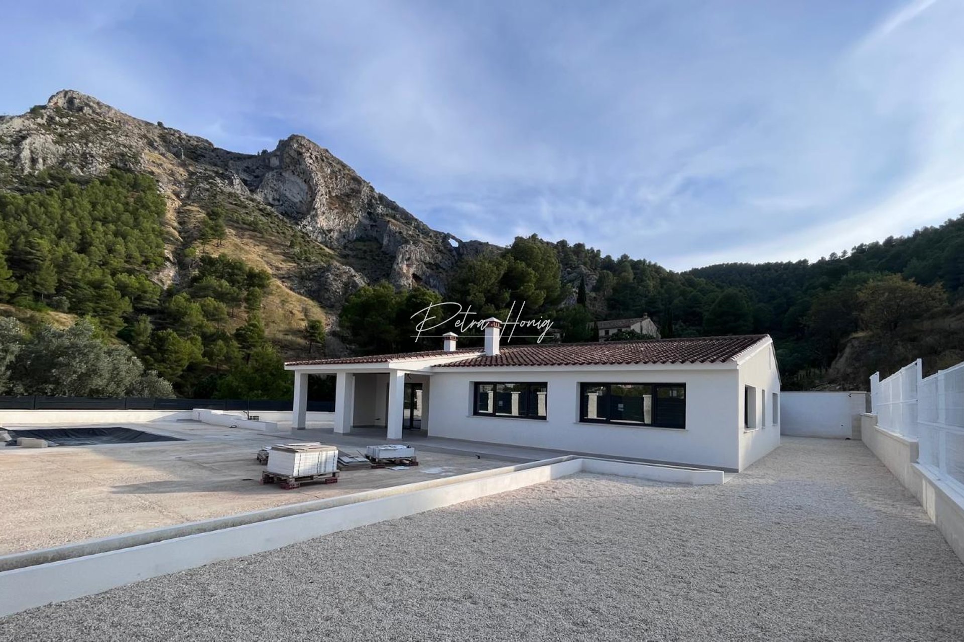 ny - Villa - Other areas - El Olivar