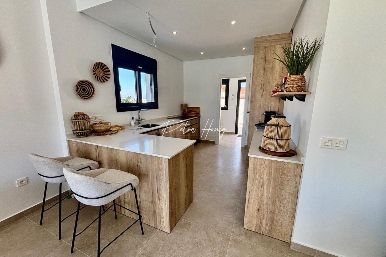 ny - Villa - Other areas - polideportivo