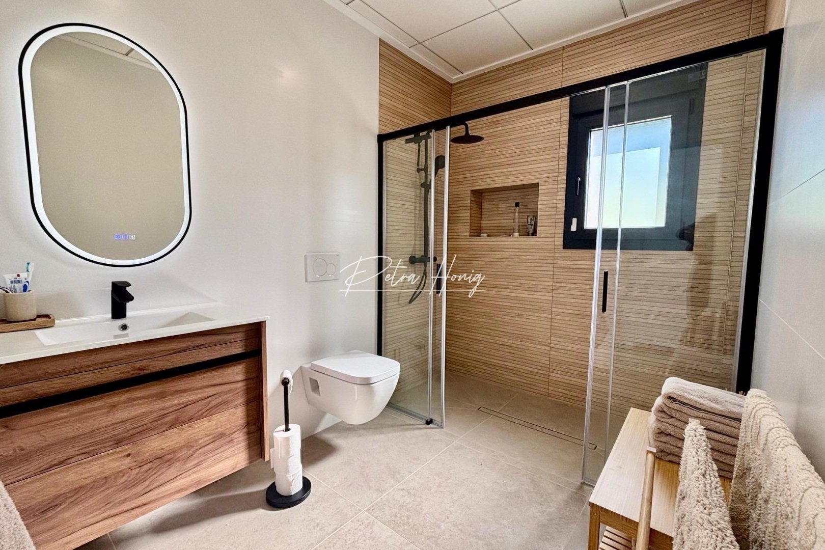 ny - Villa - Other areas - polideportivo