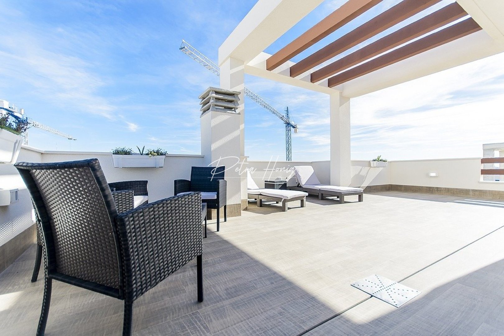 Obra Nueva - Chalet - Los Montesinos - La Herrada