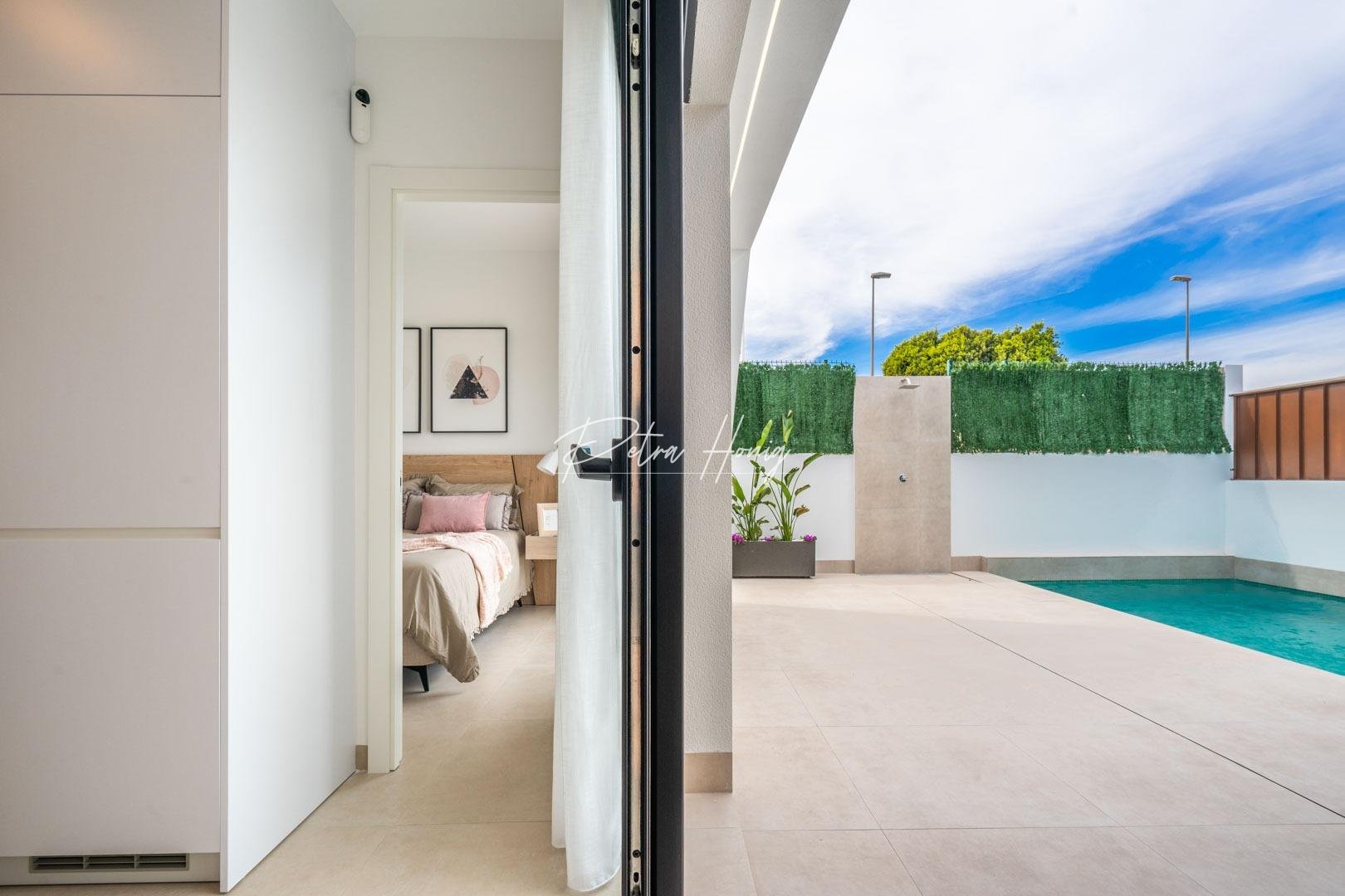 Obra Nueva - Chalet - Other areas - Roldán