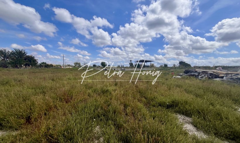 Plot - Resales - CATRAL - WS-88664