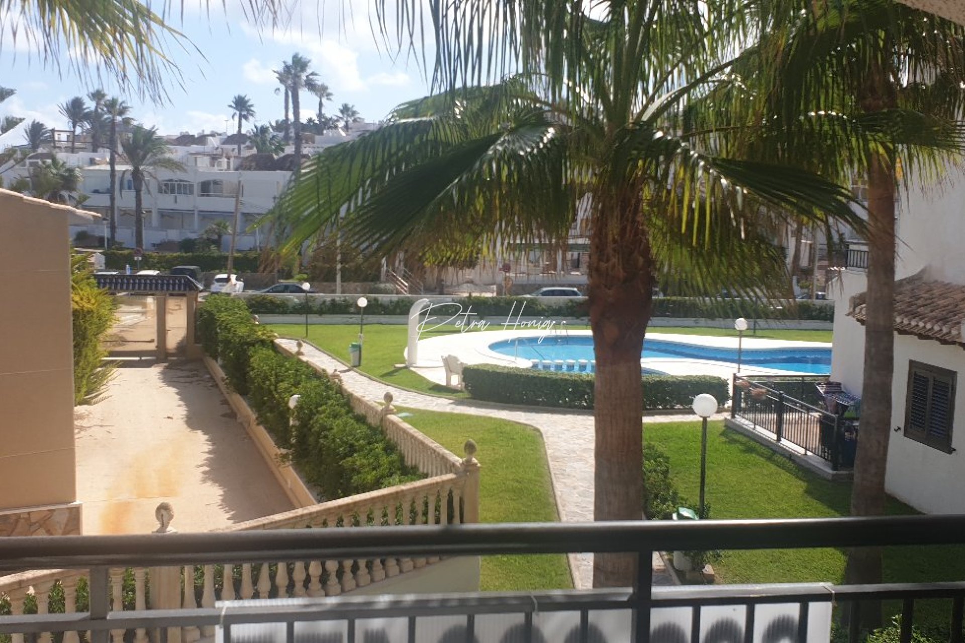 Resales - Apartment - Cabo Roig - Cala Capitán