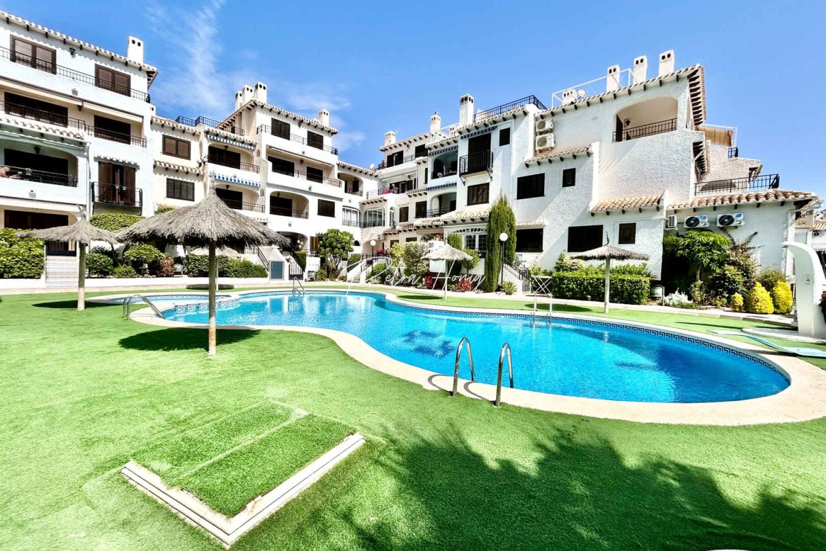 Resales - Apartment - Cabo Roig