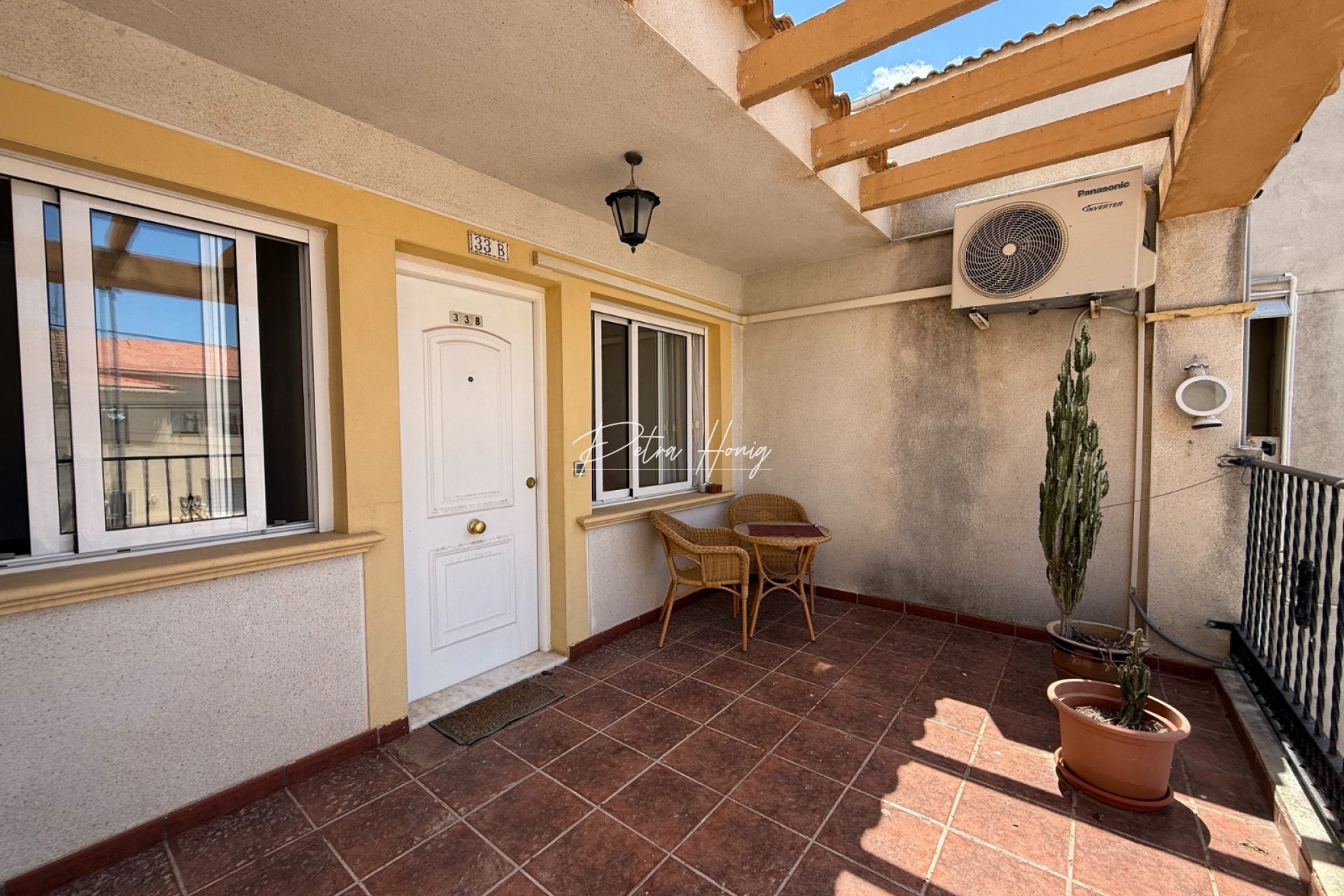 Resales - Apartment - Daya Nueva