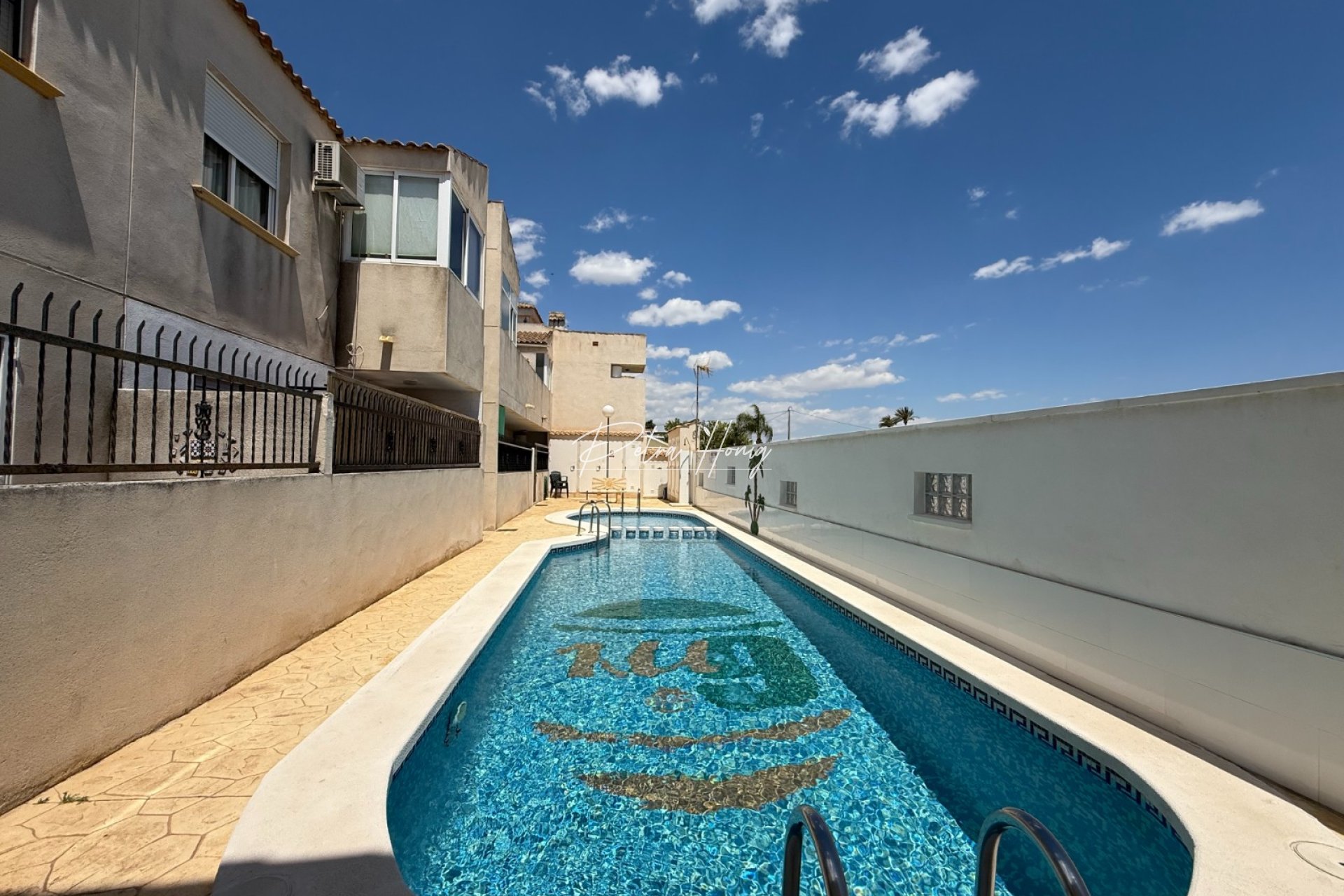 Resales - Apartment - Daya Nueva