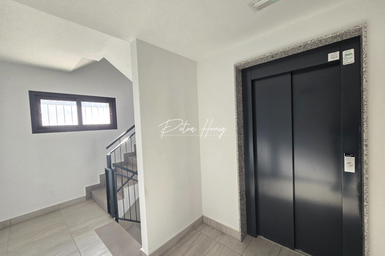 Resales - Apartment / Flat * - Orihuela Costa * - Villamartín *