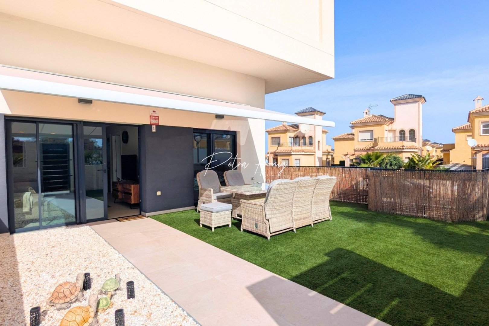 Resales - Apartment - Lo Crispin