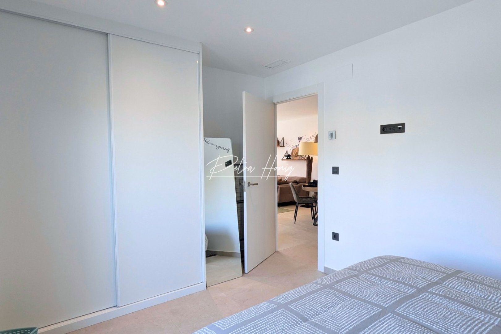 Resales - Apartment - Lo Crispin