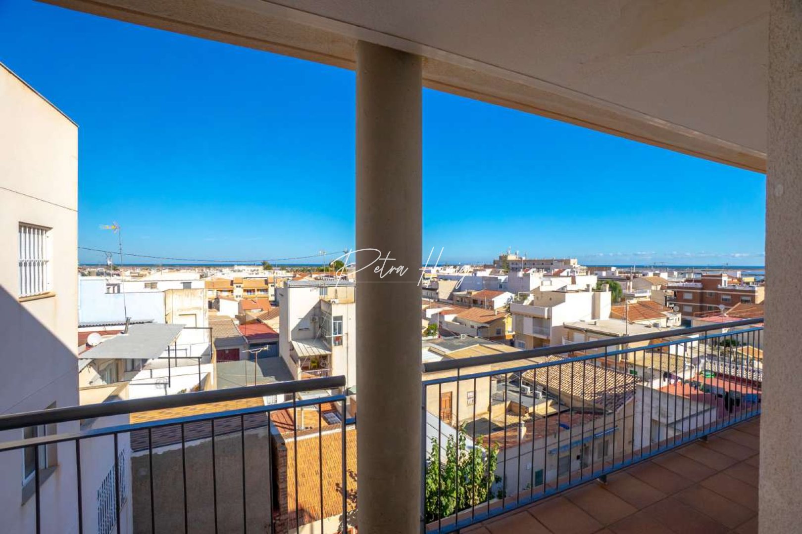 Resales - Apartment - Lo Pagan