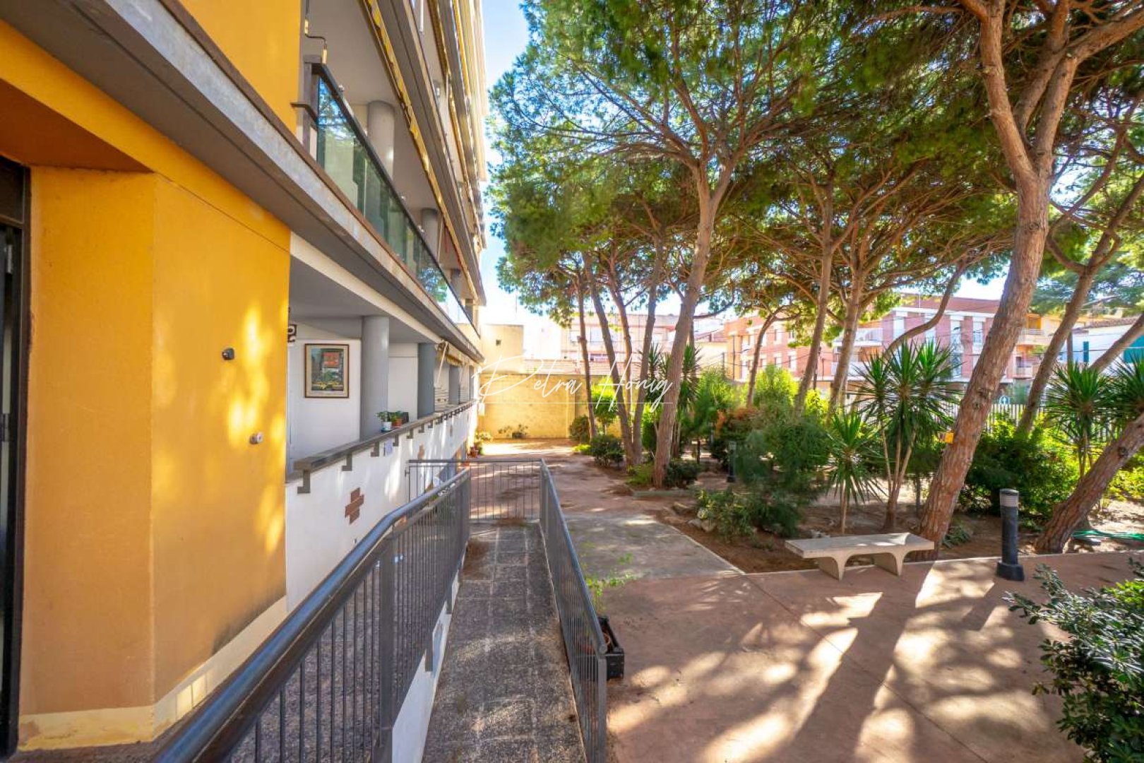 Resales - Apartment - Lo Pagan