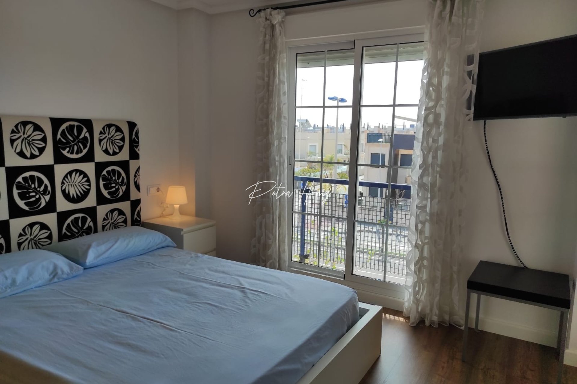Resales - Apartment - Mil Palmeras