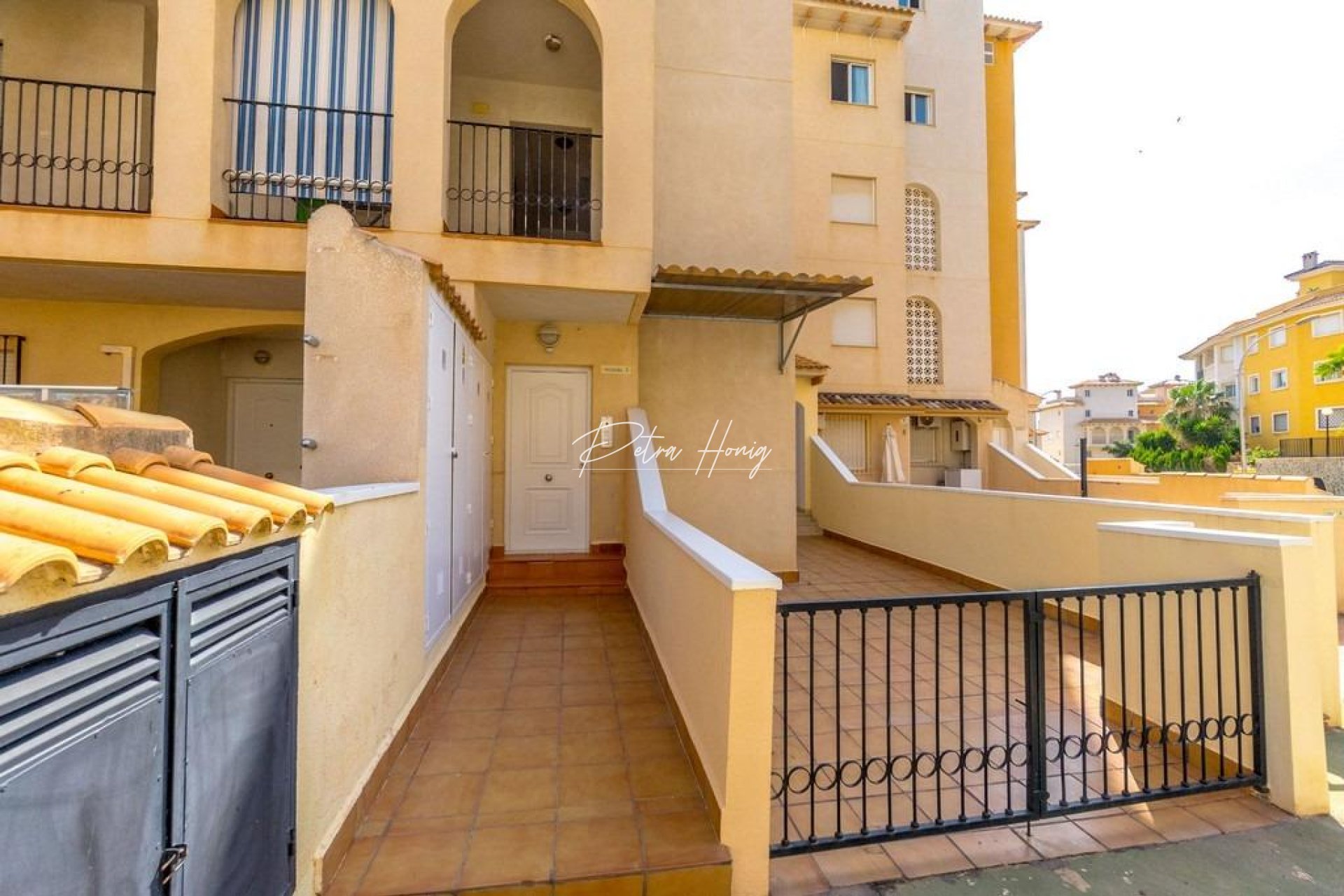 Resales - Apartment - Orihuela Costa - Campoamor