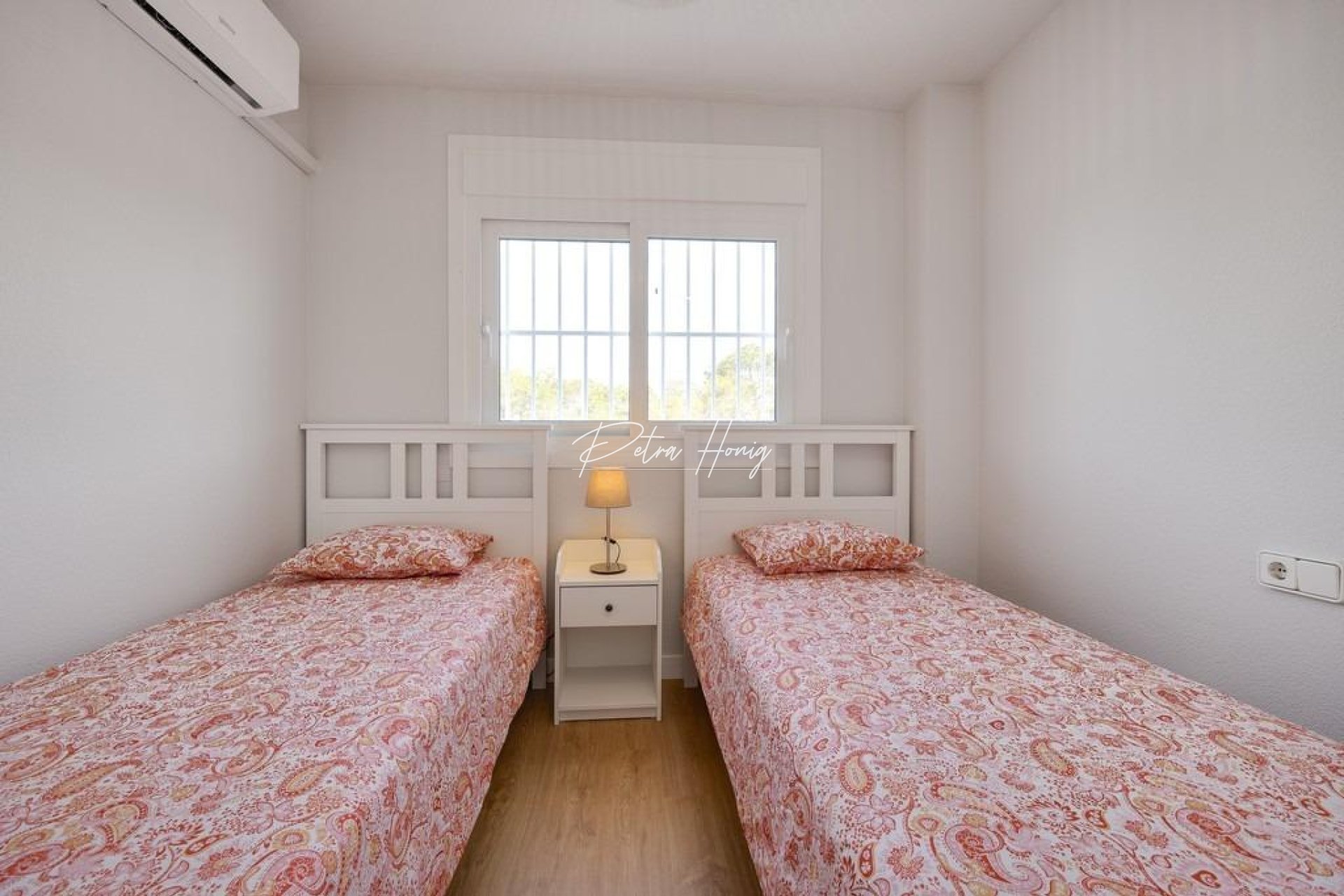 Resales - Apartment - Orihuela Costa - Campoamor