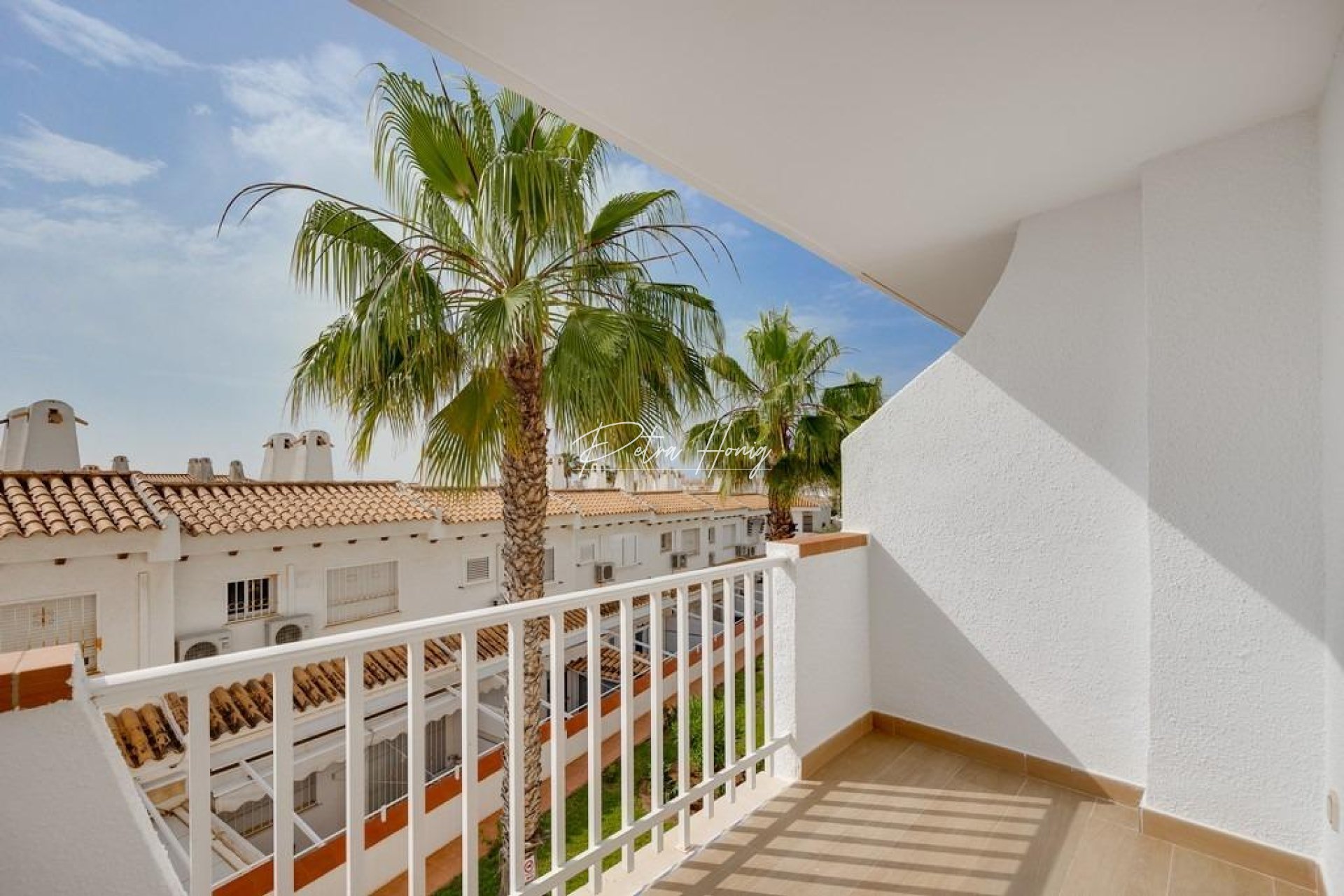 Resales - Apartment - Orihuela Costa - Campoamor