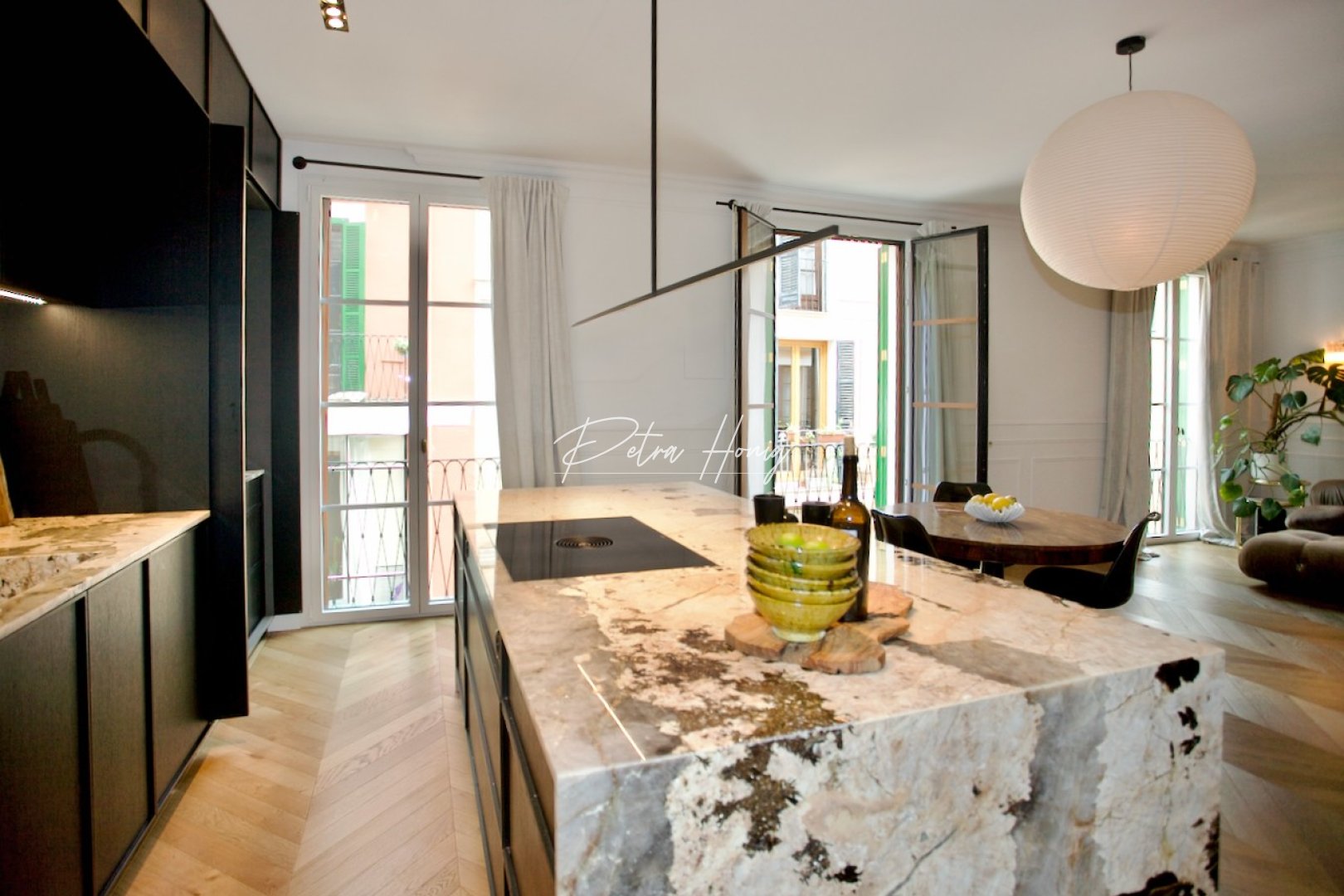 Resales - Apartment - Other areas - Centre