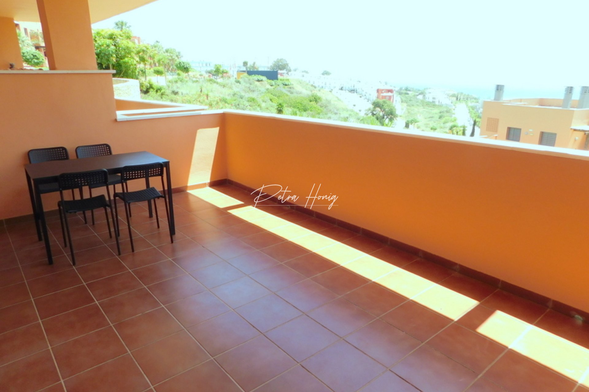 Resales - Apartment - Other areas - Costa del Sol