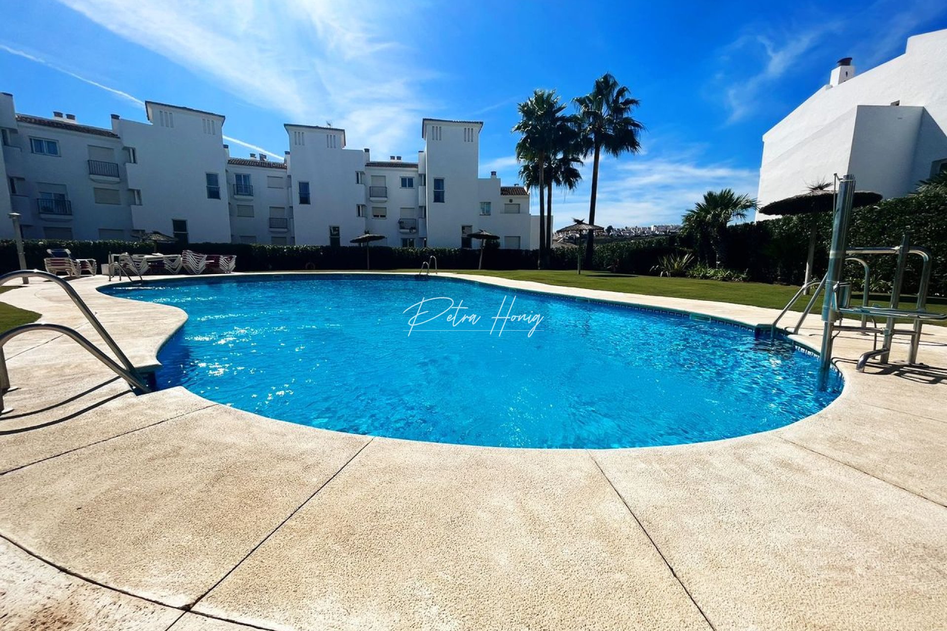 Resales - Apartment - Other areas - La Duquesa