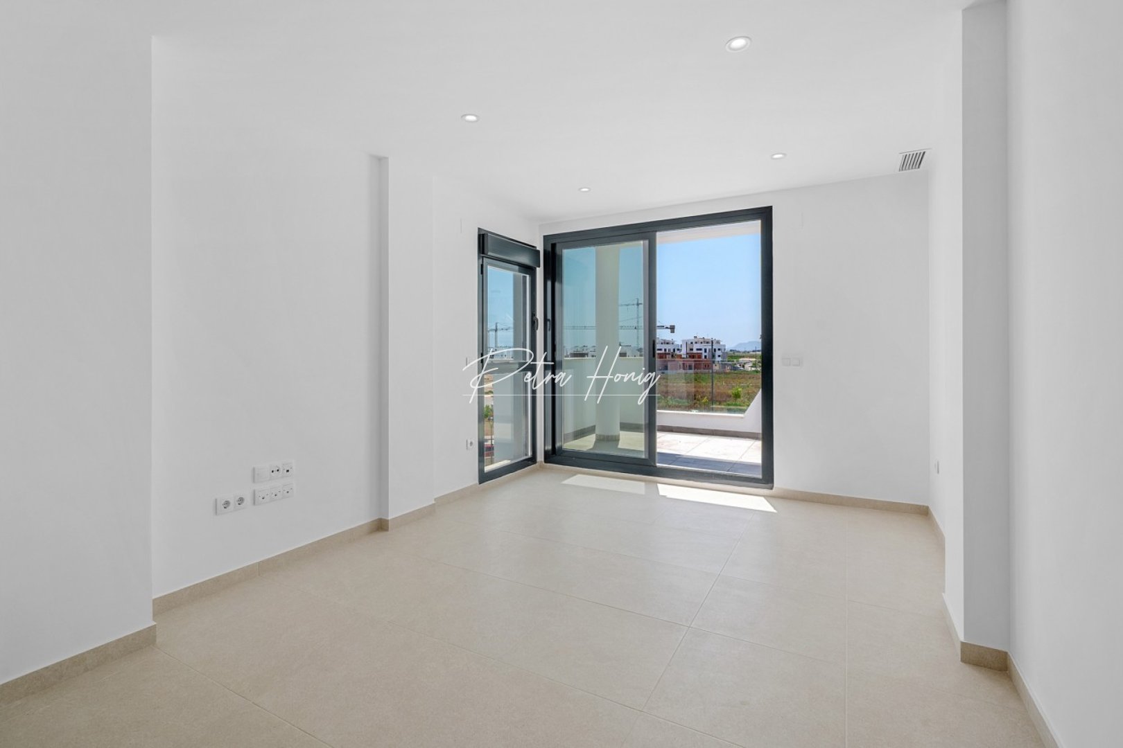 Resales - Apartment - Other areas - Santa Rosalia Lake And Life Resort