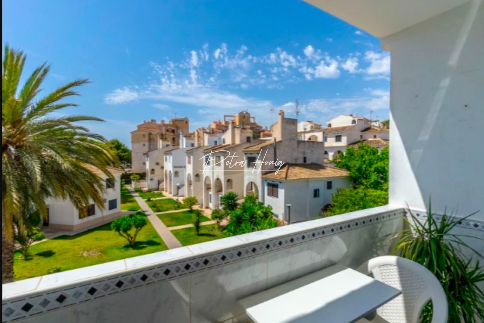 Resales - Apartment - Torrevieja - Calas Blanca