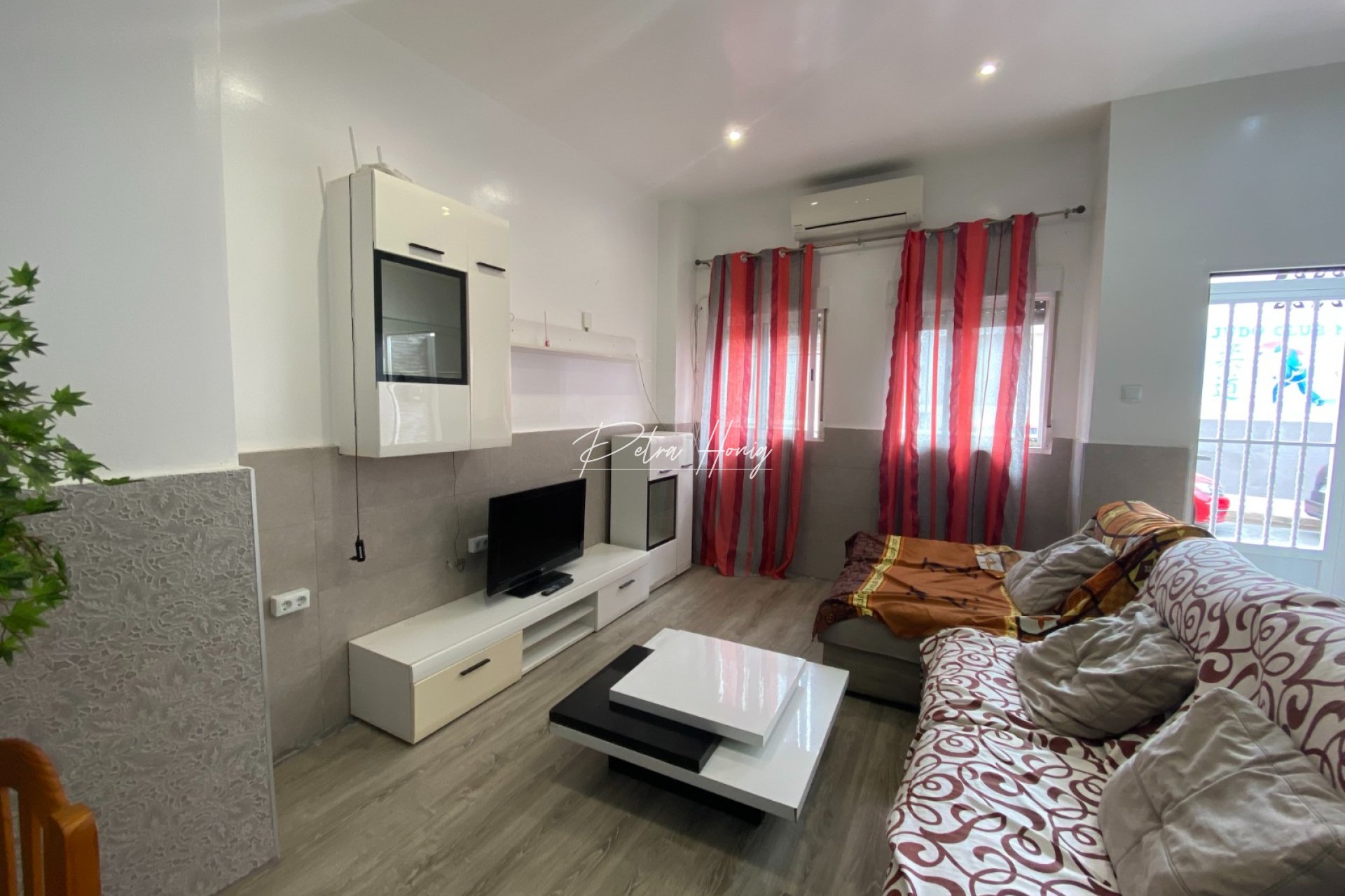 Resales - Apartment - Torrevieja - Centro