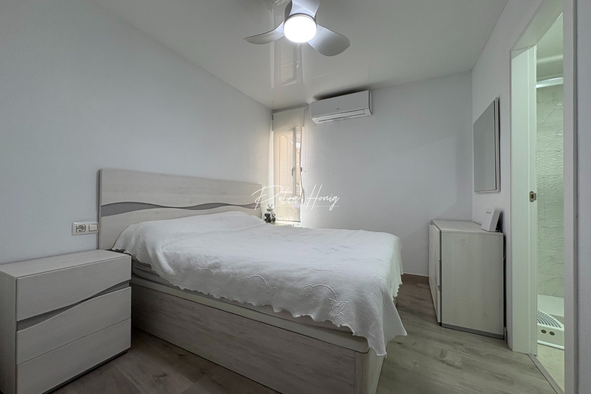Resales - Apartment - Torrevieja - Centro