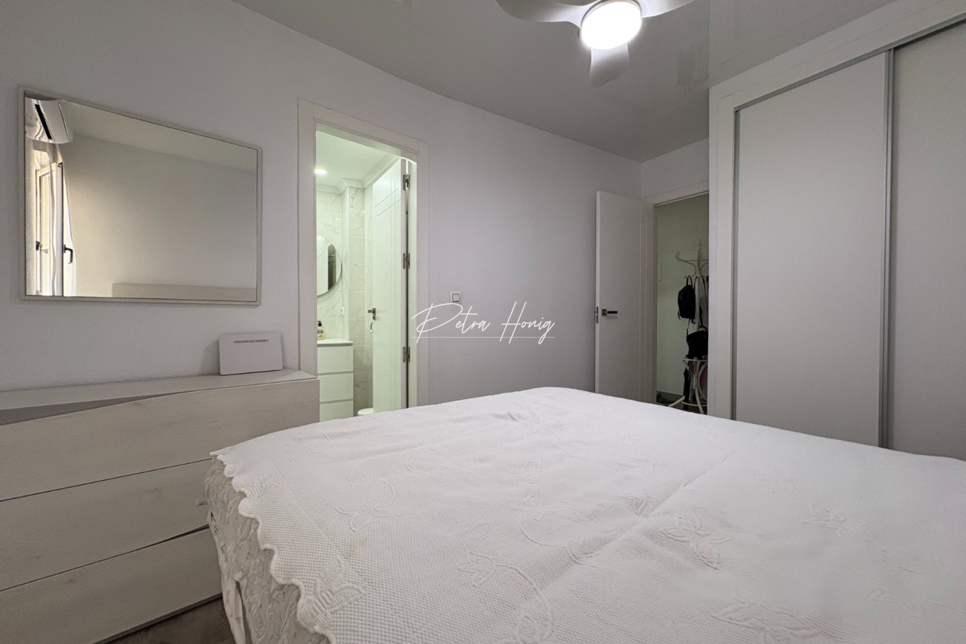 Resales - Apartment - Torrevieja - Centro