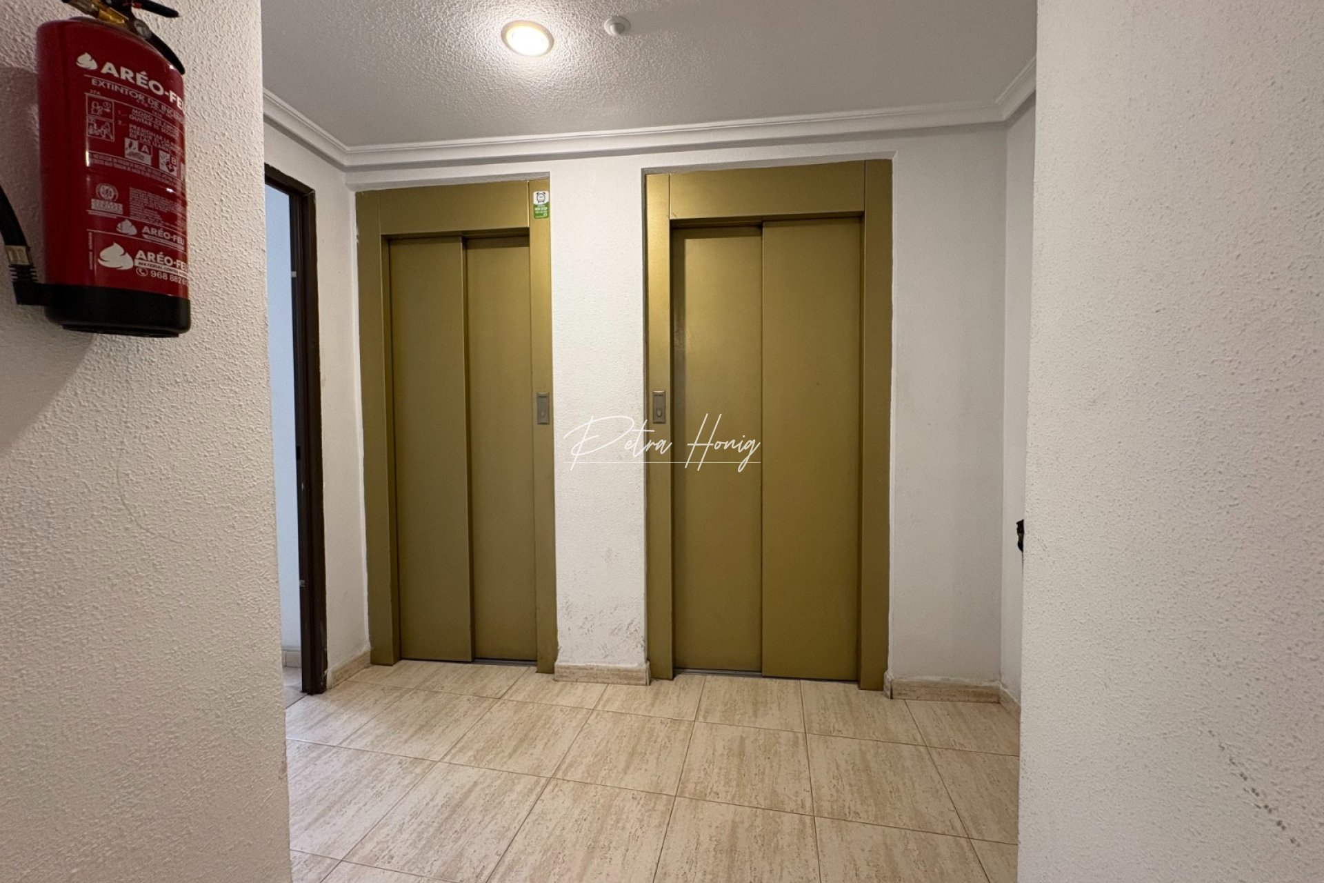 Resales - Apartment - Torrevieja - Centro