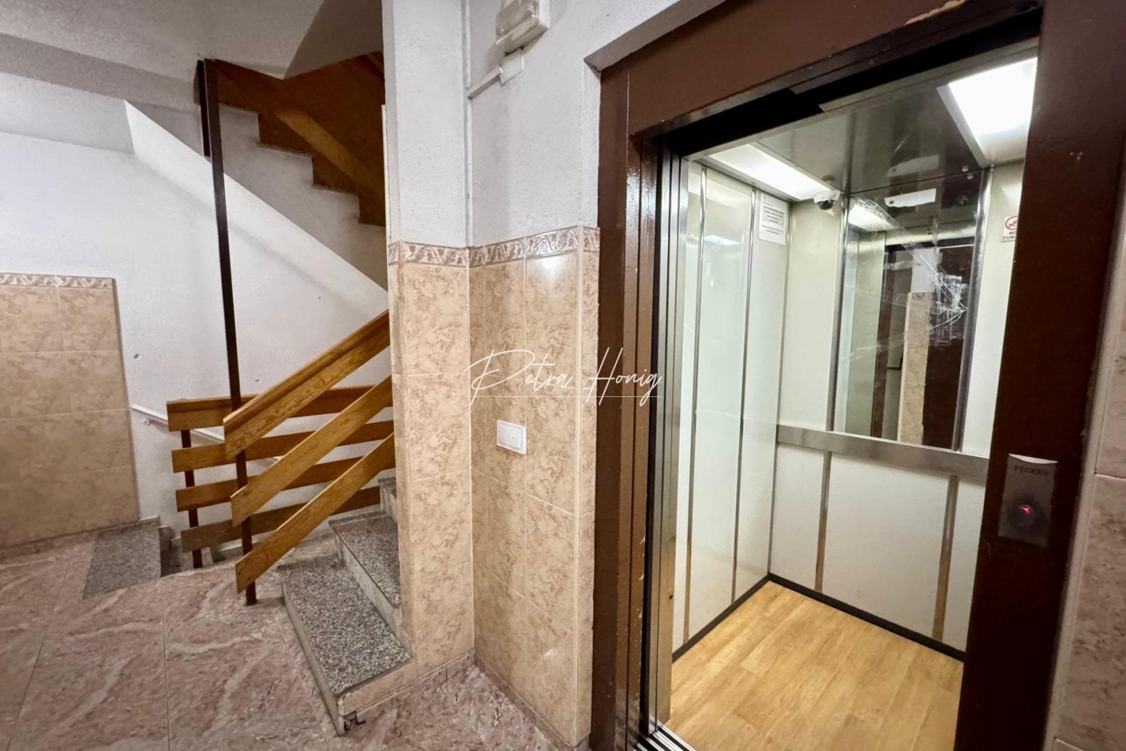 Resales - Apartment - Torrevieja - Centro