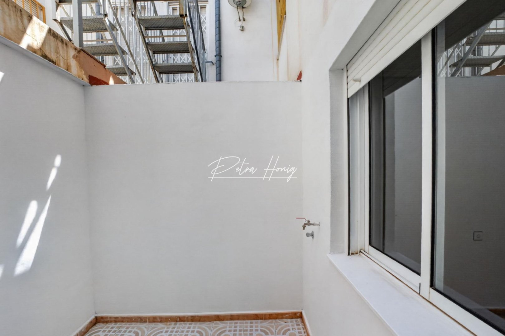 Resales - Apartment - Torrevieja - El limonar