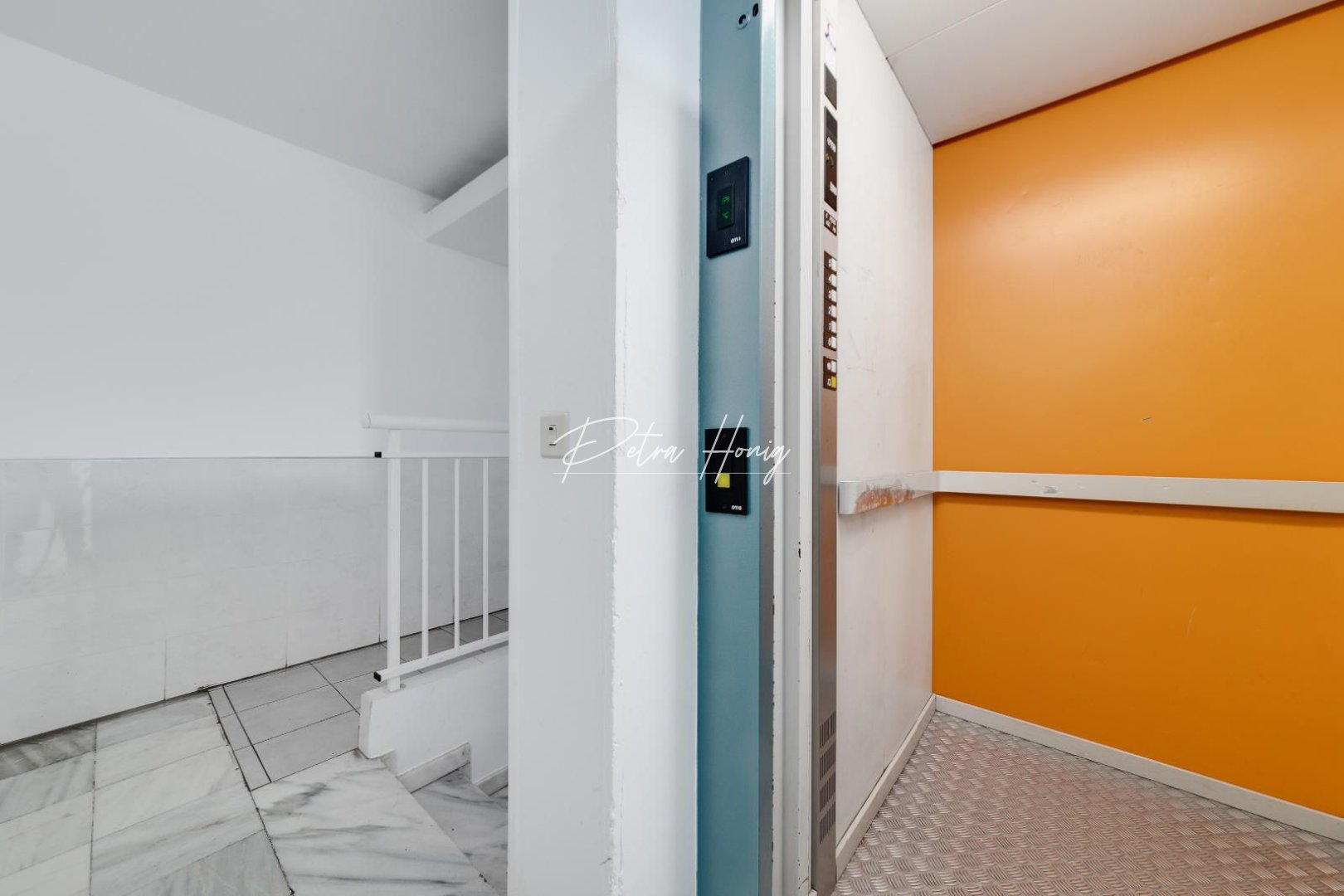 Resales - Apartment - Torrevieja - Habaneras