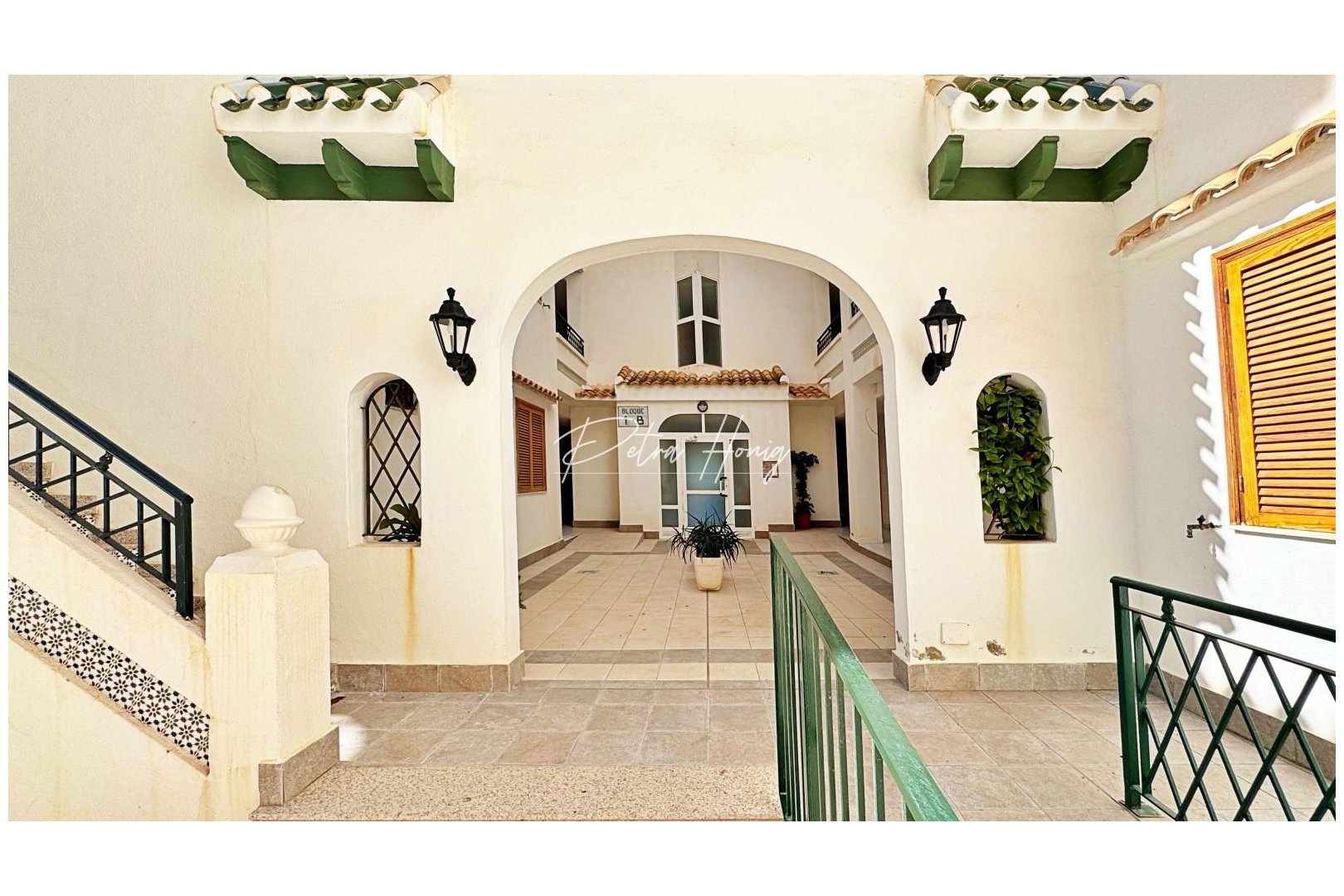 Resales - Apartment - Torrevieja - La Mata