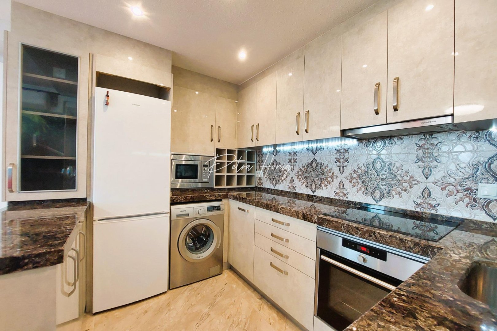 Resales - Apartment - Torrevieja - La Mata