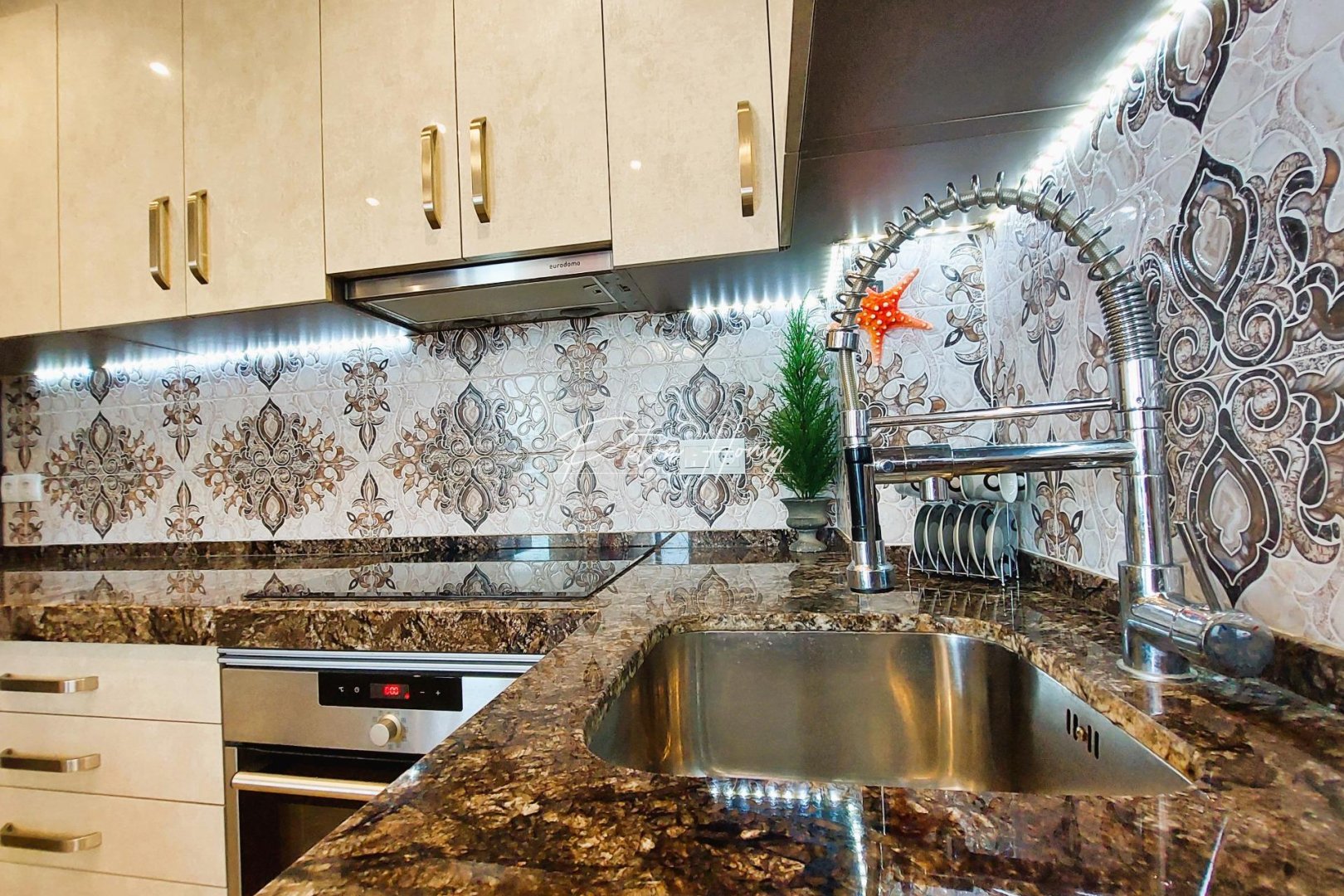 Resales - Apartment - Torrevieja - La Mata