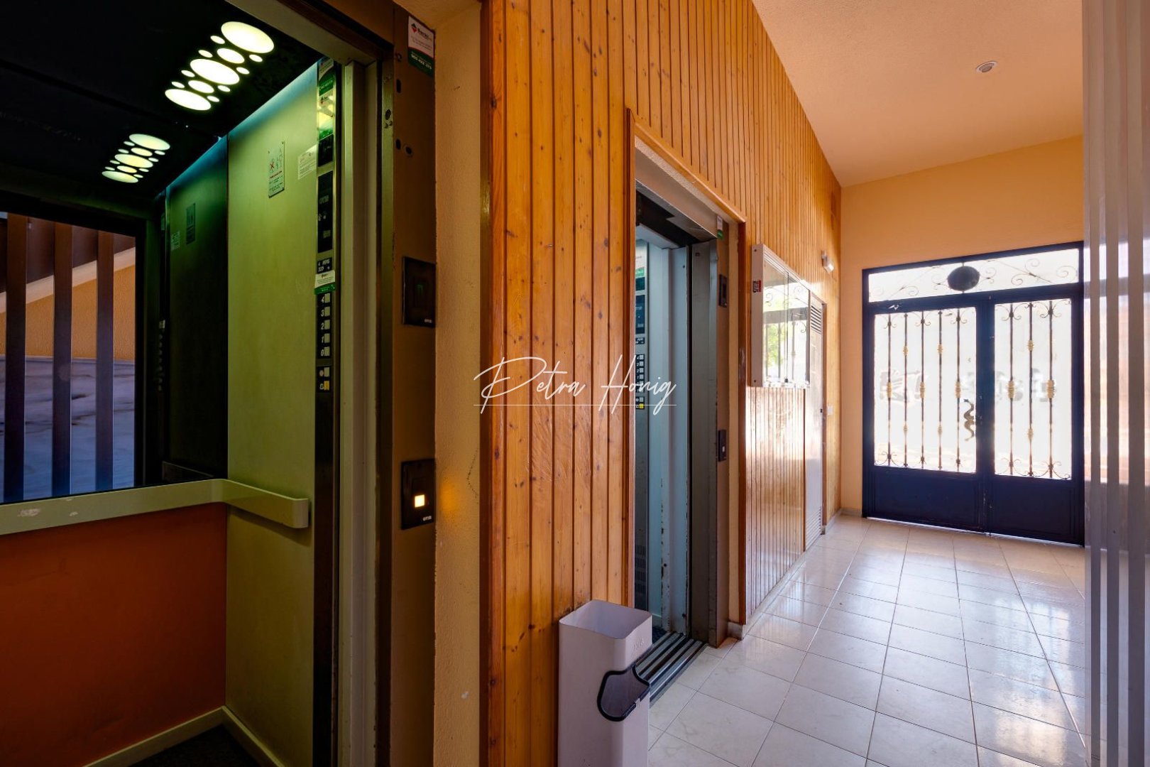 Resales - Apartment - Torrevieja - La Mata