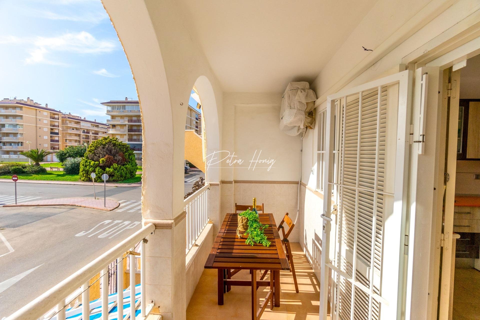 Resales - Apartment - Torrevieja - Los Europeos