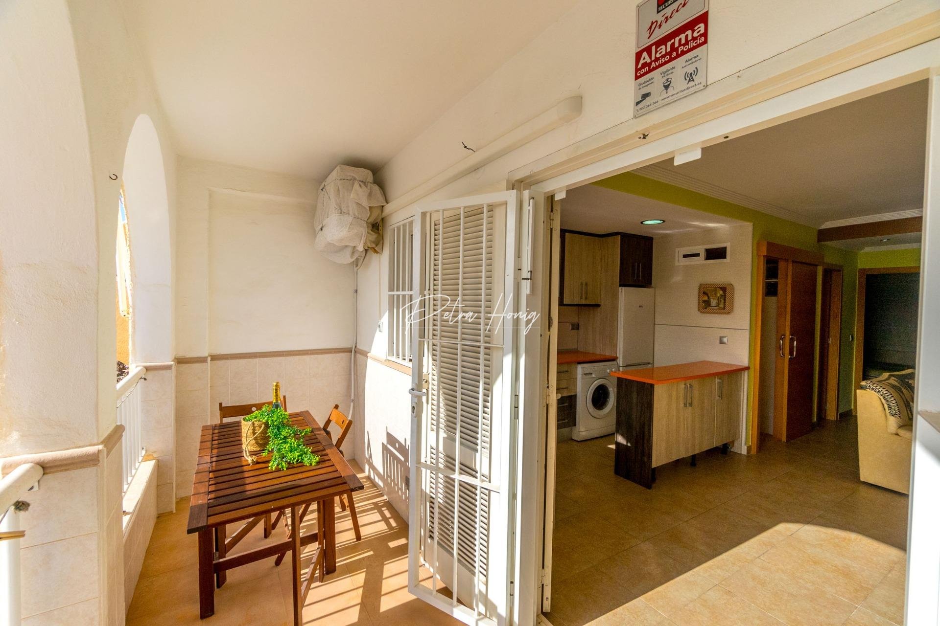 Resales - Apartment - Torrevieja - Los Europeos