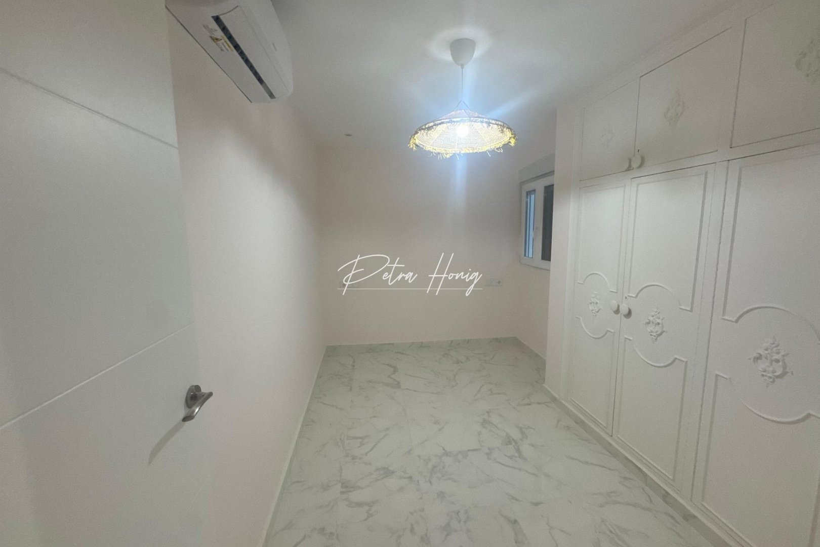 Resales - Apartment - Torrevieja - Muelle Pesquero