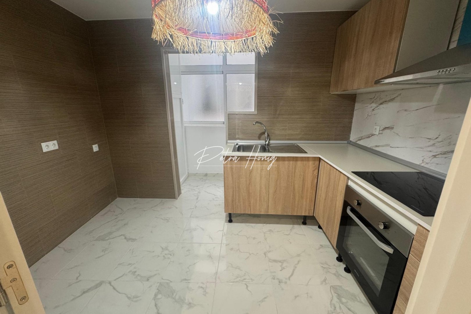 Resales - Apartment - Torrevieja - Muelle Pesquero