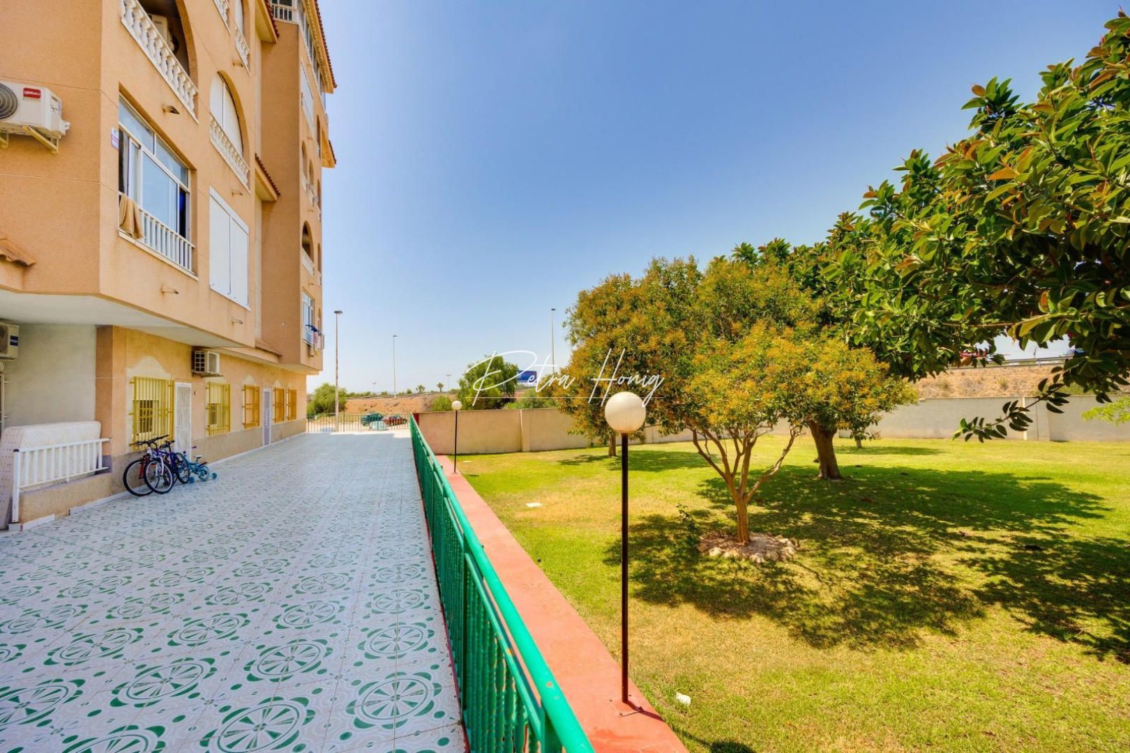 Resales - Apartment - Torrevieja - Parque las naciones