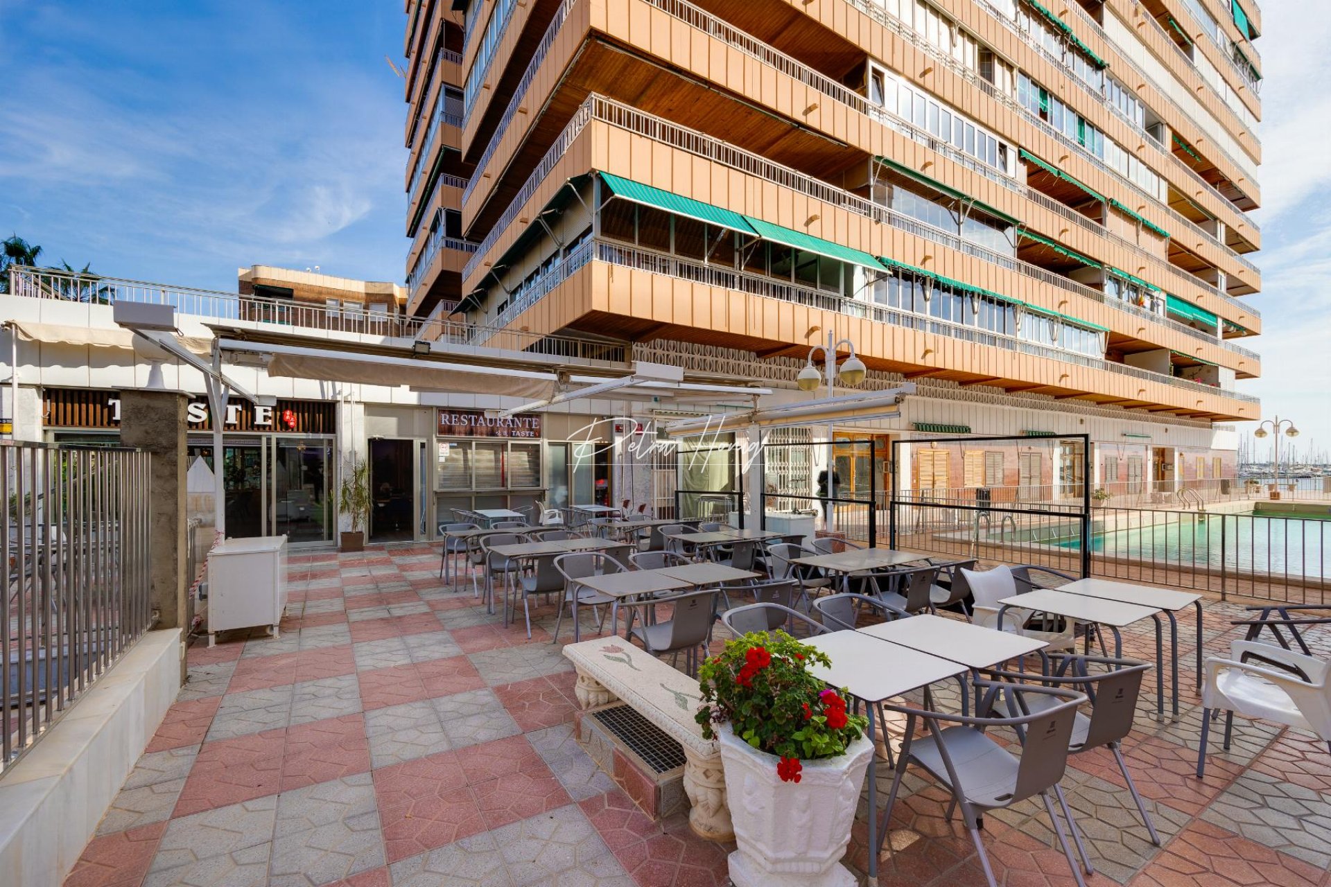 Resales - Apartment - Torrevieja - Playa Acequion